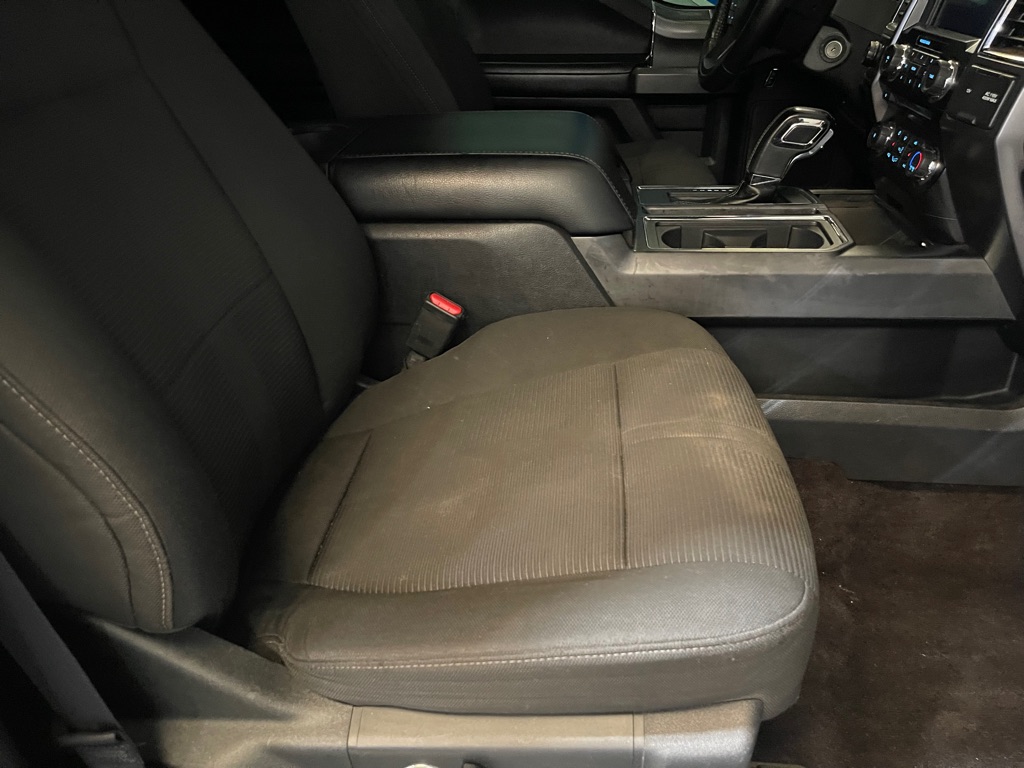 Photo 17 of this FORD F-150
