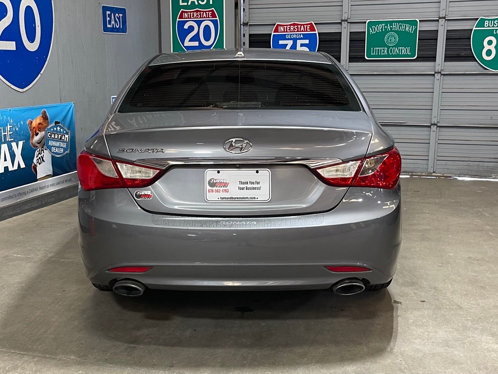 Photo 6 of this HYUNDAI SONATA