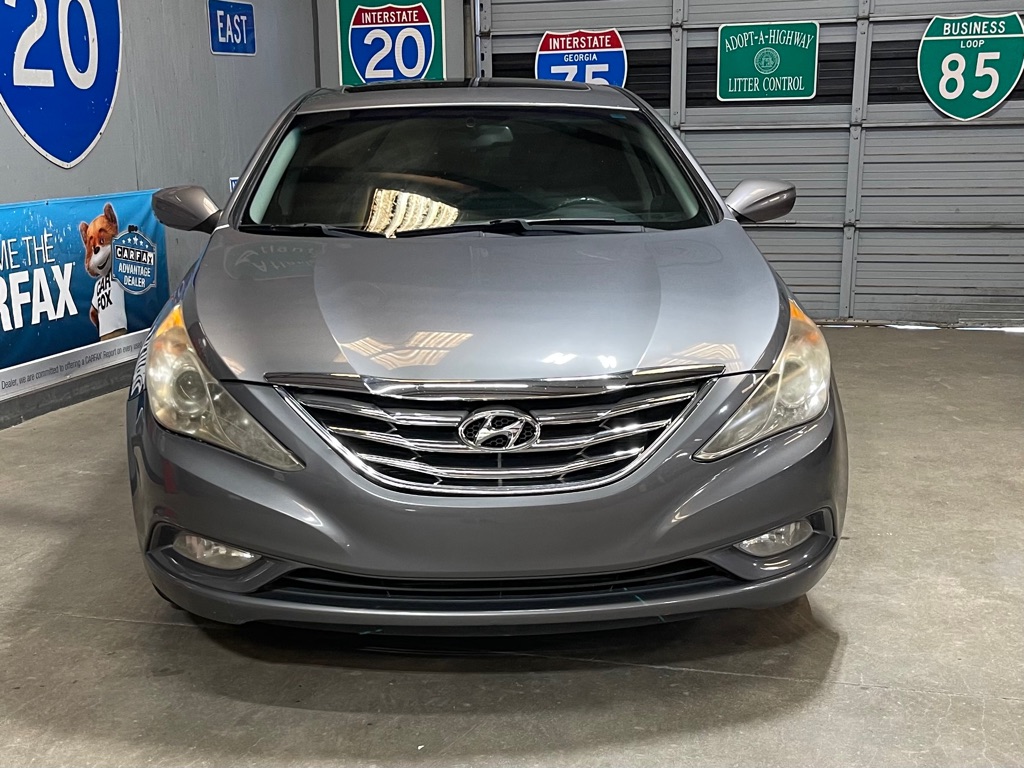 Photo 2 of this HYUNDAI SONATA