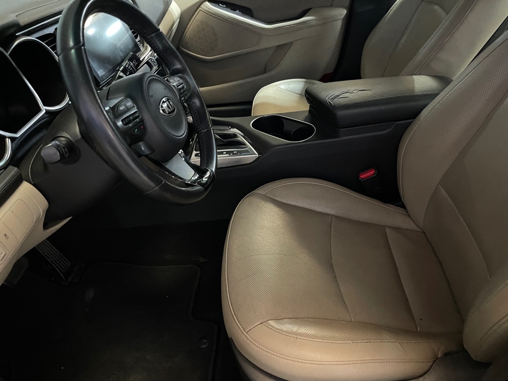 Photo 10 of this KIA OPTIMA