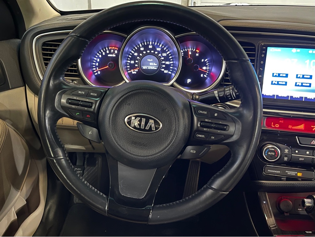 Photo 12 of this KIA OPTIMA