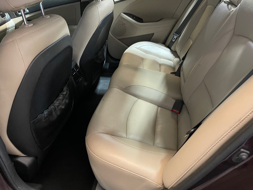 Photo 18 of this KIA OPTIMA