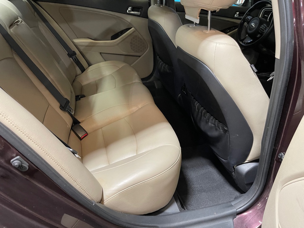 Photo 19 of this KIA OPTIMA