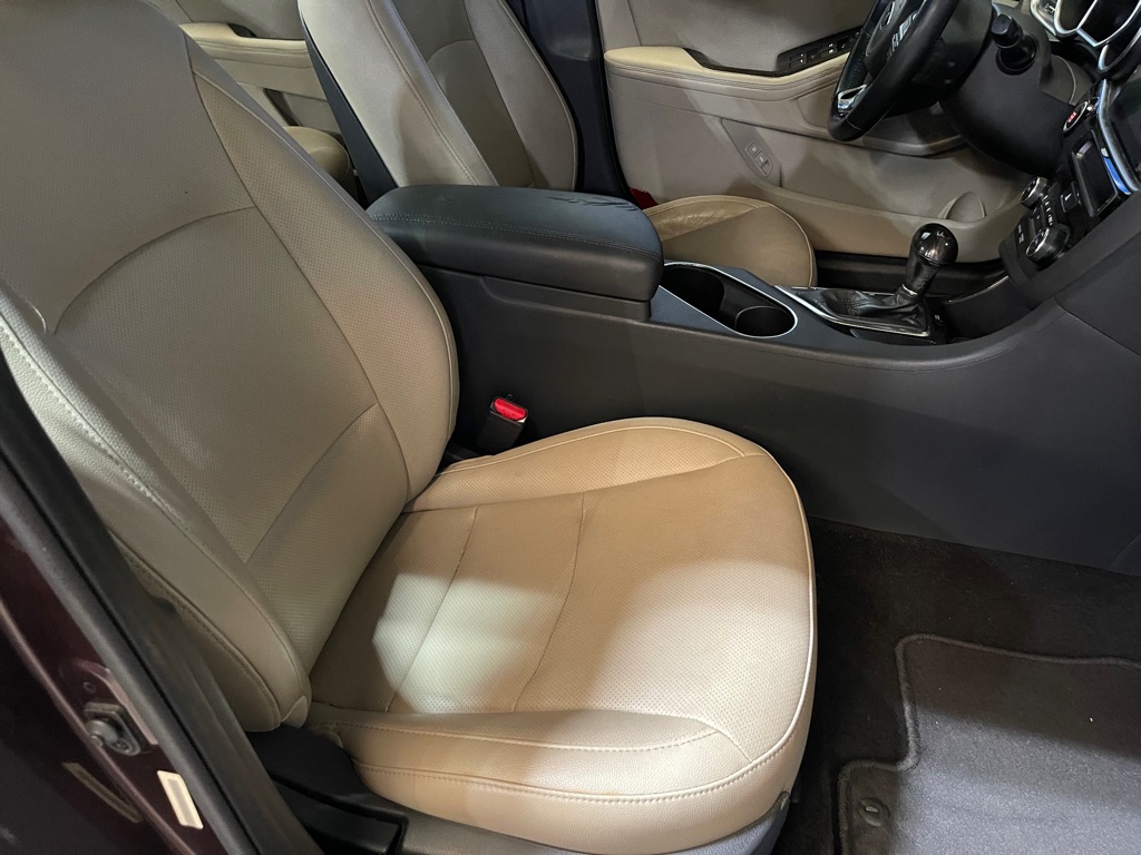 Photo 17 of this KIA OPTIMA