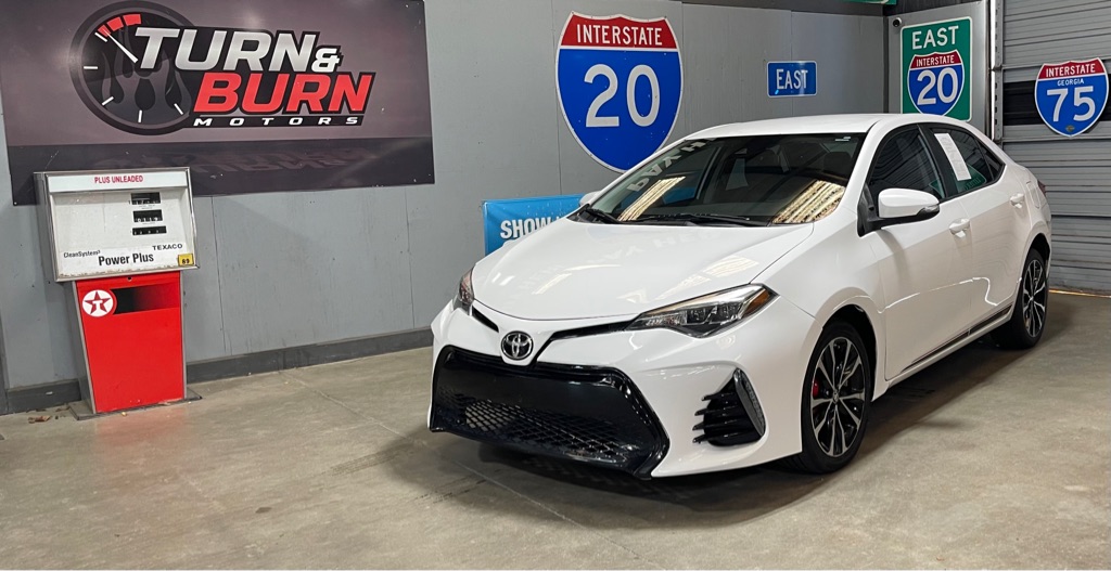 2017 TOYOTA COROLLA