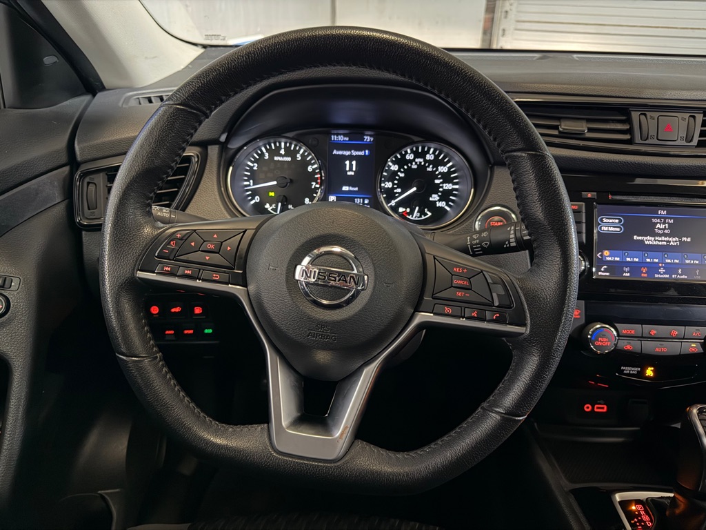 Photo 12 of this NISSAN ROGUE
