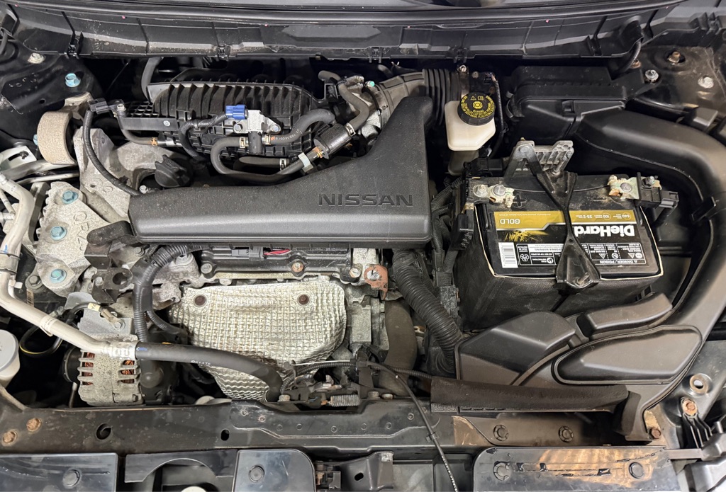 Photo 8 of this NISSAN ROGUE