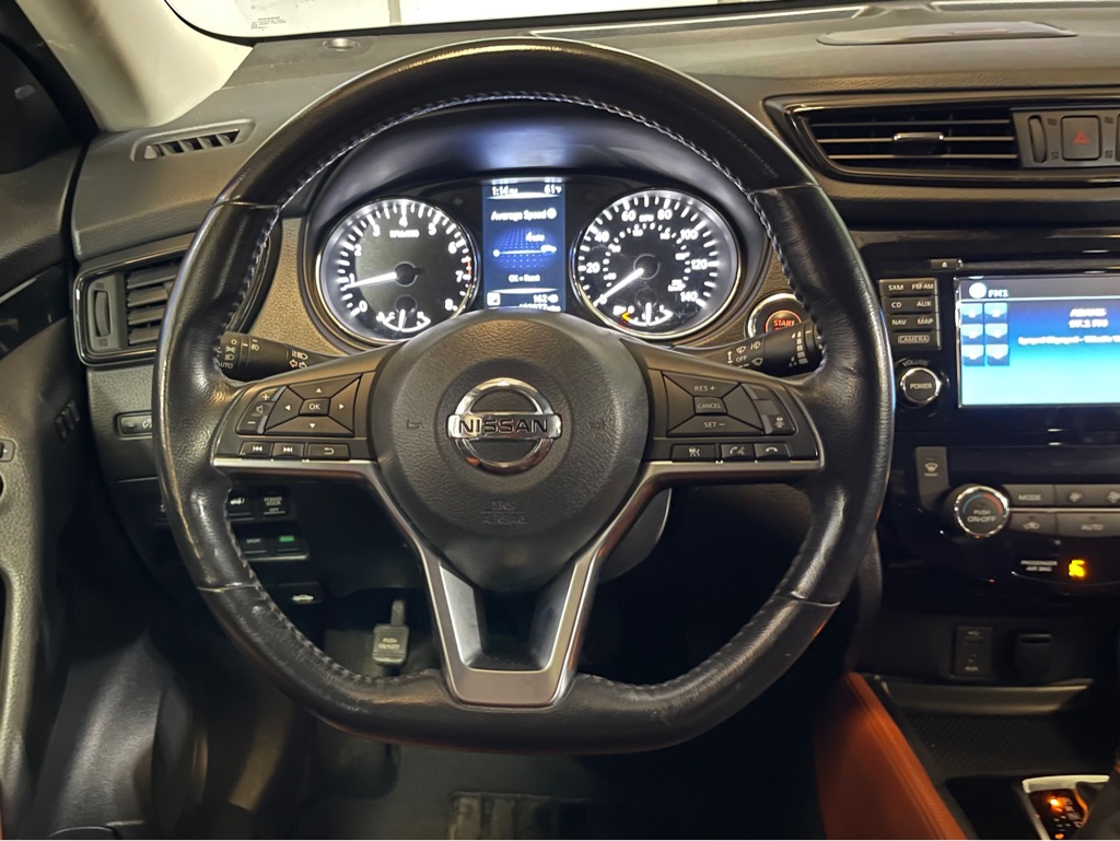 Photo 12 of this NISSAN ROGUE