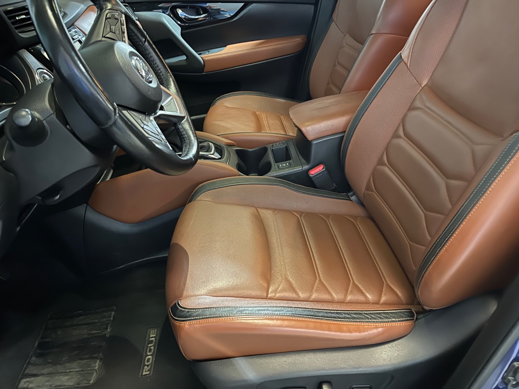 Photo 10 of this NISSAN ROGUE