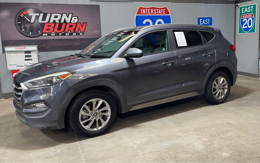 Photo 3 of this HYUNDAI TUCSON