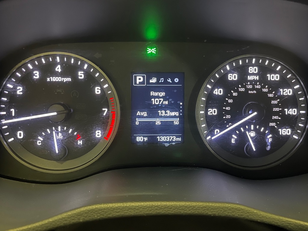 Photo 10 of this HYUNDAI TUCSON