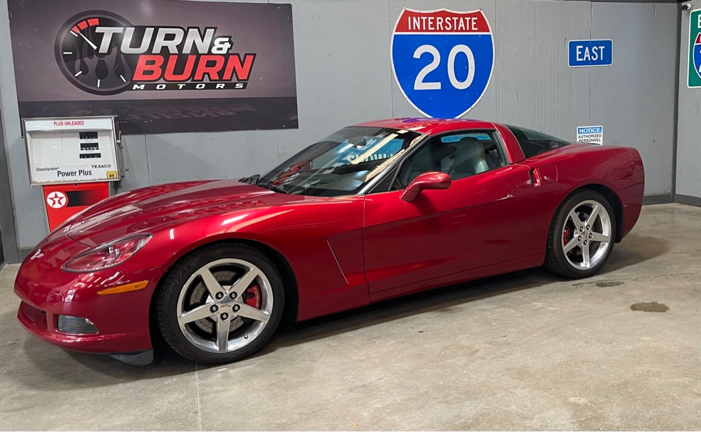 Photo 3 of this CHEVROLET CORVETTE