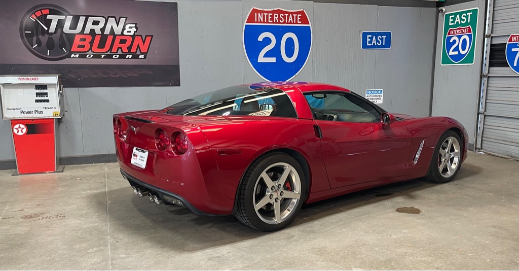 Photo 5 of this CHEVROLET CORVETTE