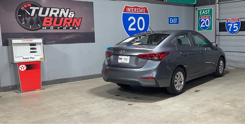Photo 4 of this HYUNDAI ACCENT