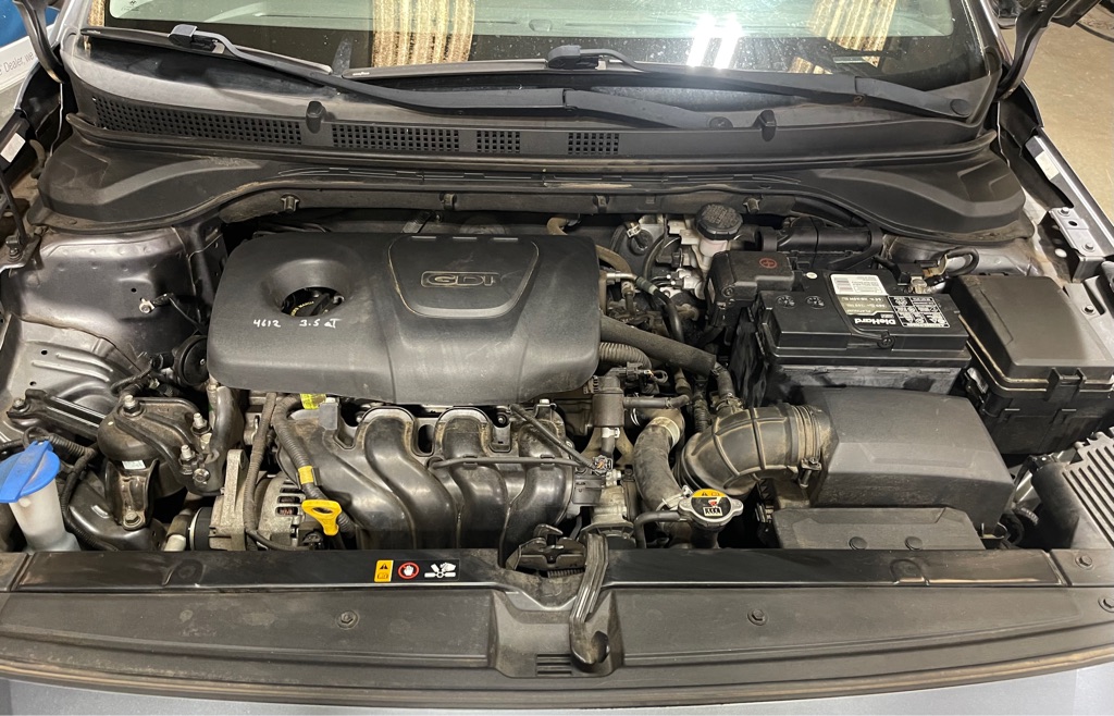 Photo 8 of this HYUNDAI ACCENT