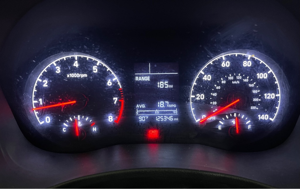 Photo 11 of this HYUNDAI ACCENT