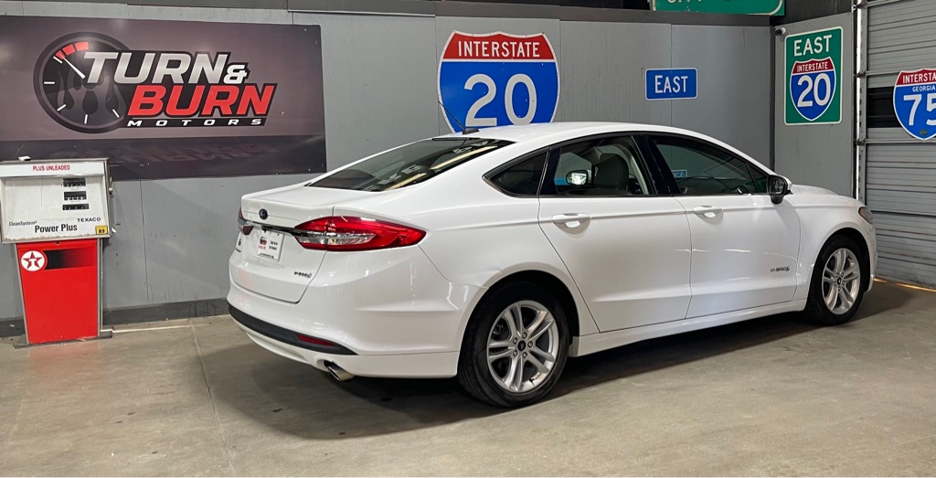 Photo 5 of this FORD FUSION HYBRID