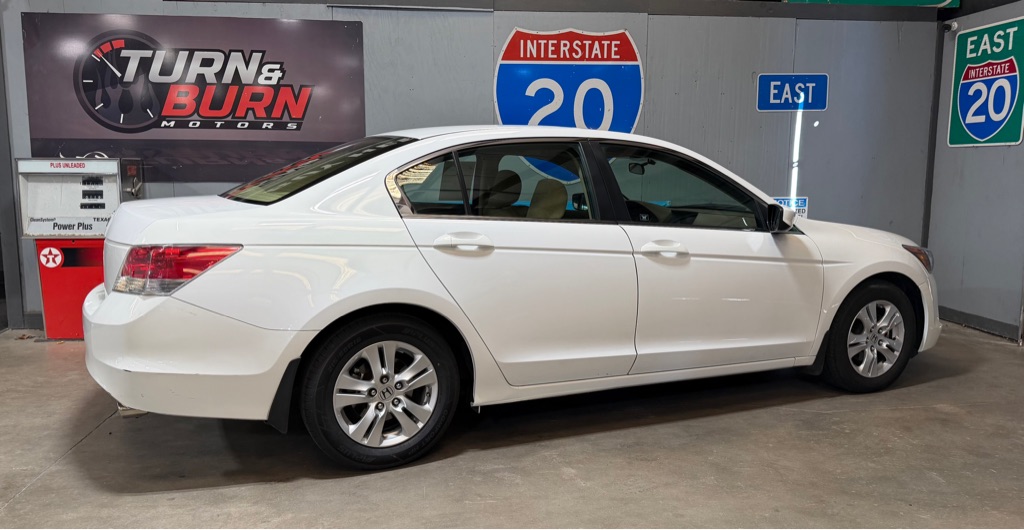 Photo 5 of this HONDA ACCORD