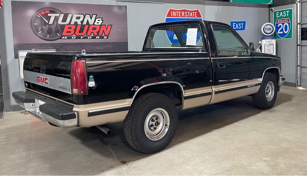 Photo 5 of this GMC SIERRA 1500