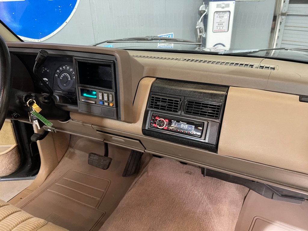 Photo 14 of this GMC SIERRA 1500