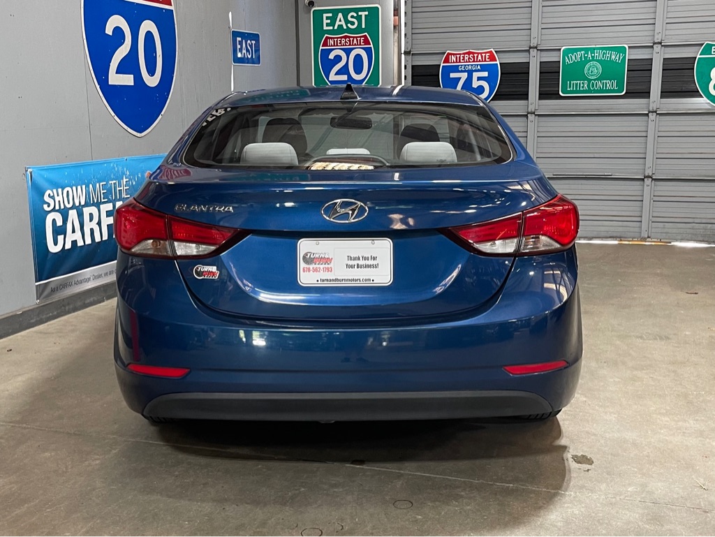 Photo 6 of this HYUNDAI ELANTRA