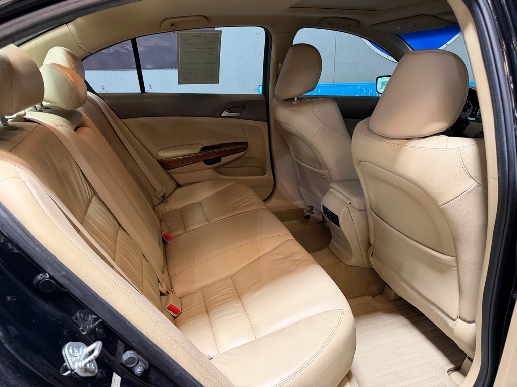 Photo 19 of this HONDA ACCORD