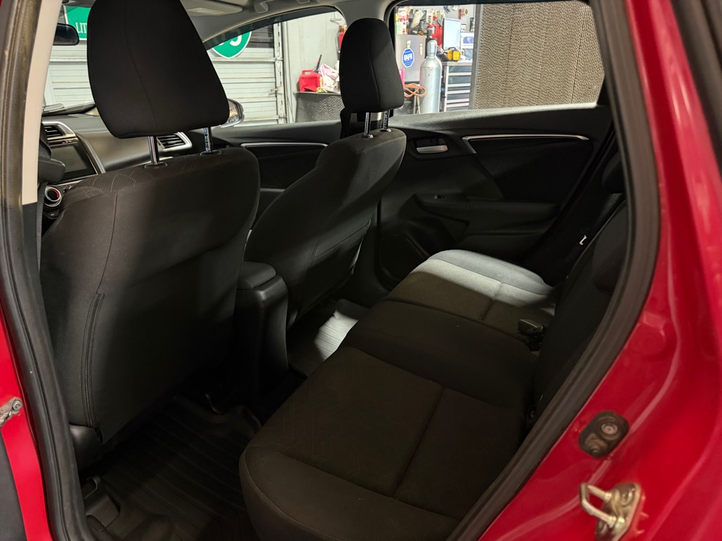 Photo 18 of this HONDA FIT