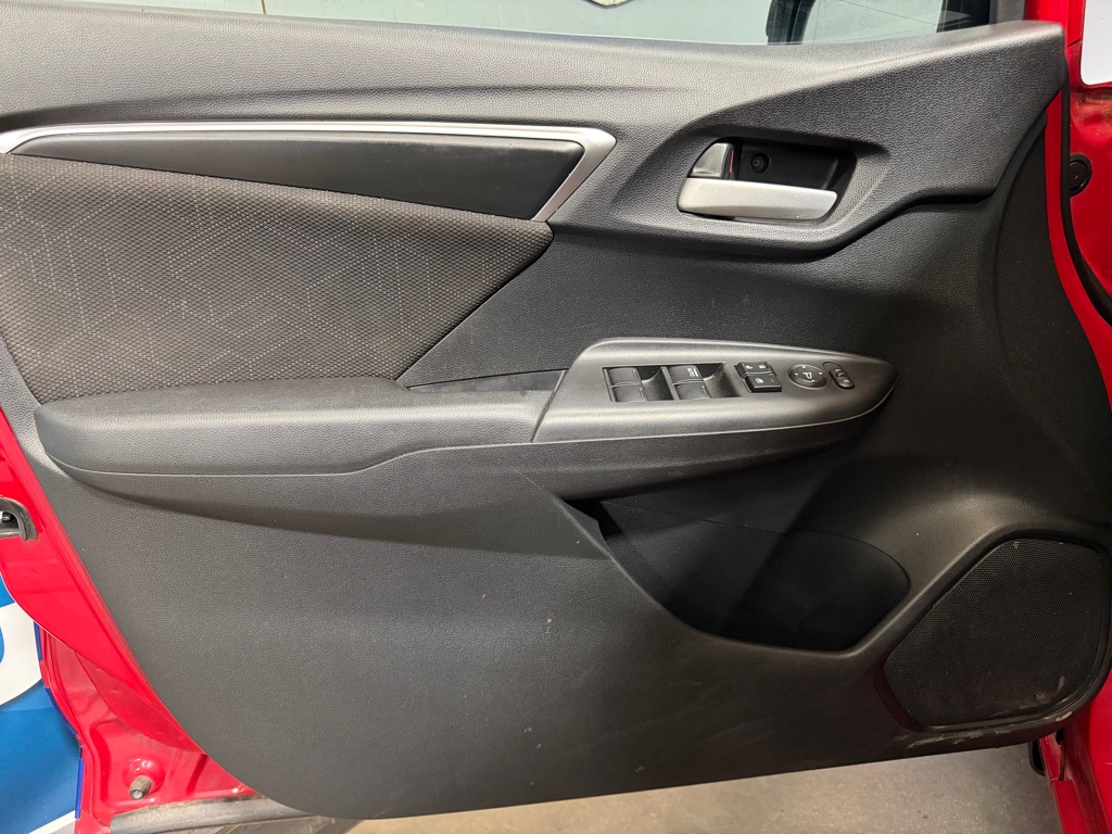 Photo 9 of this HONDA FIT