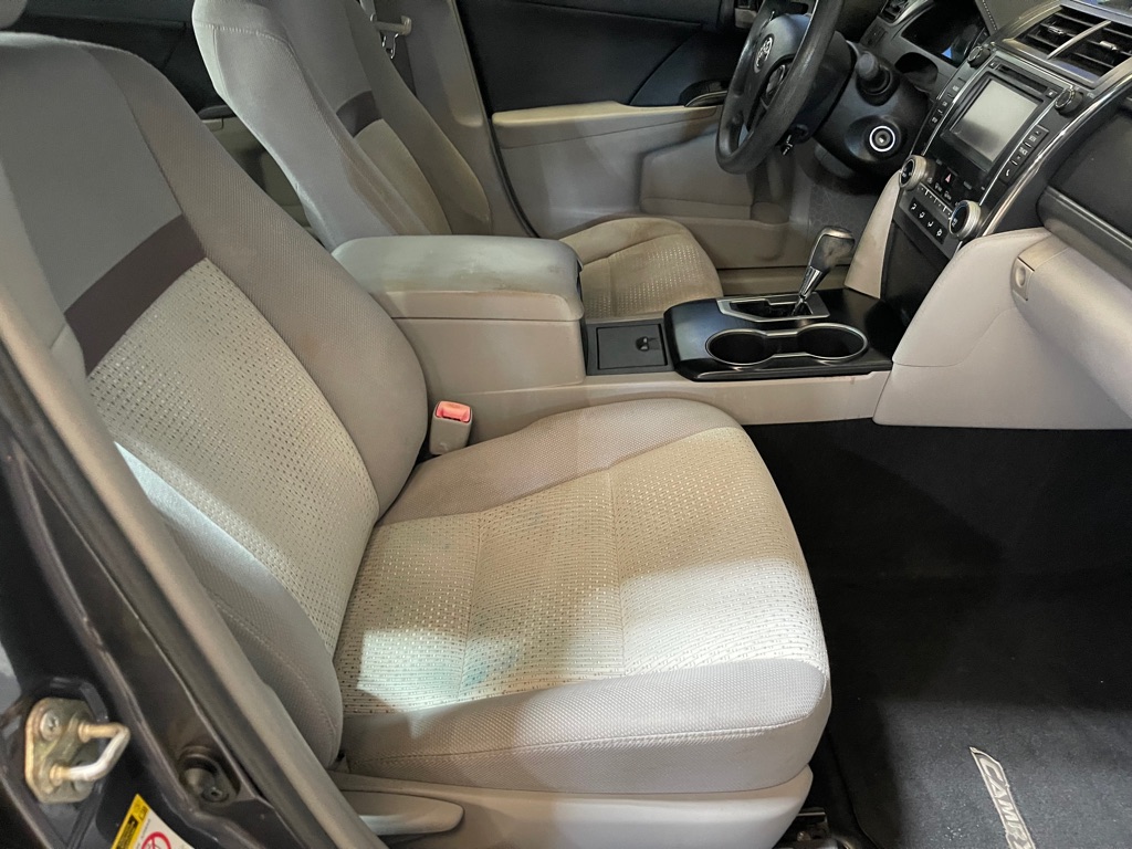 Photo 17 of this TOYOTA CAMRY