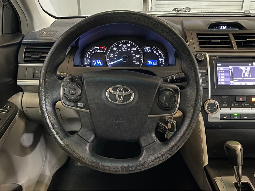 Photo 12 of this TOYOTA CAMRY