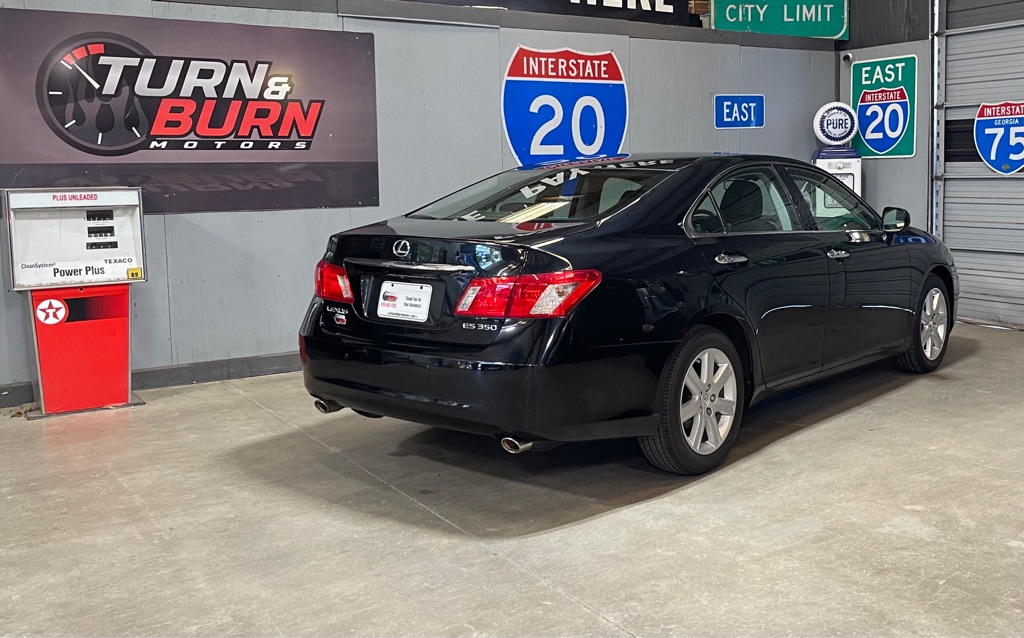 Photo 4 of this LEXUS ES 350