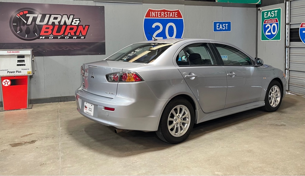 Photo 5 of this MITSUBISHI LANCER