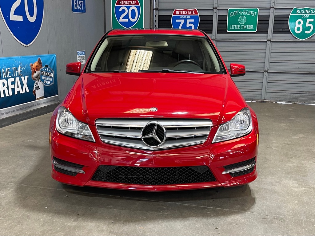 Photo 2 of this MERCEDES-BENZ C-CLASS