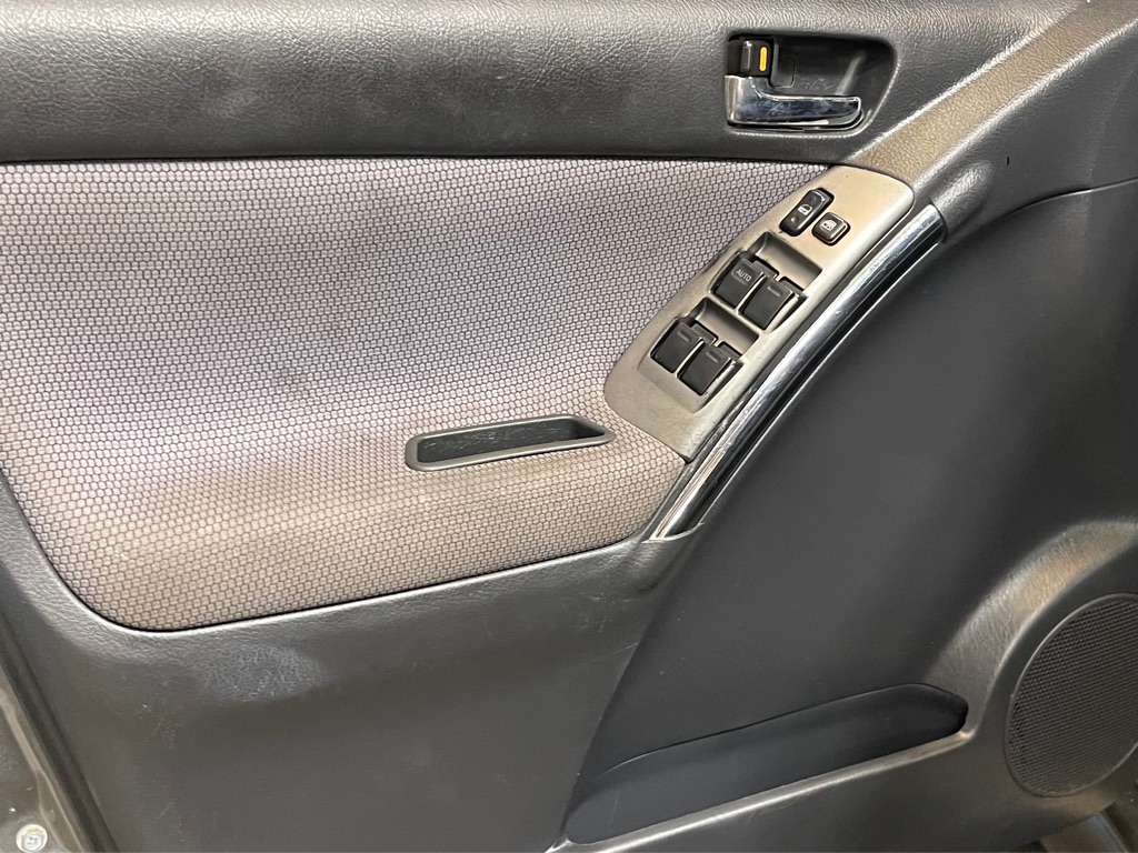 Photo 9 of this TOYOTA MATRIX