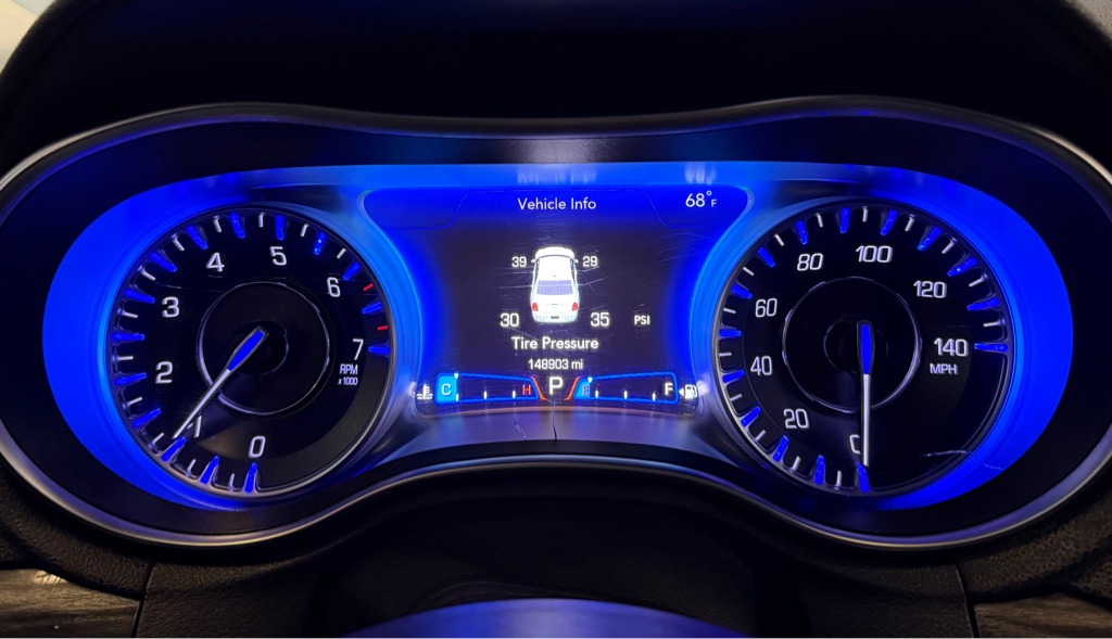 Photo 11 of this CHRYSLER 300