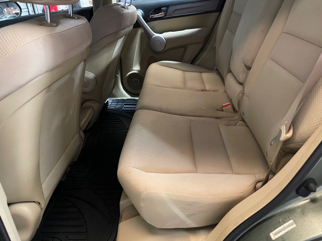 Photo 17 of this HONDA CR-V