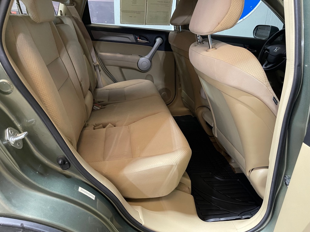 Photo 18 of this HONDA CR-V
