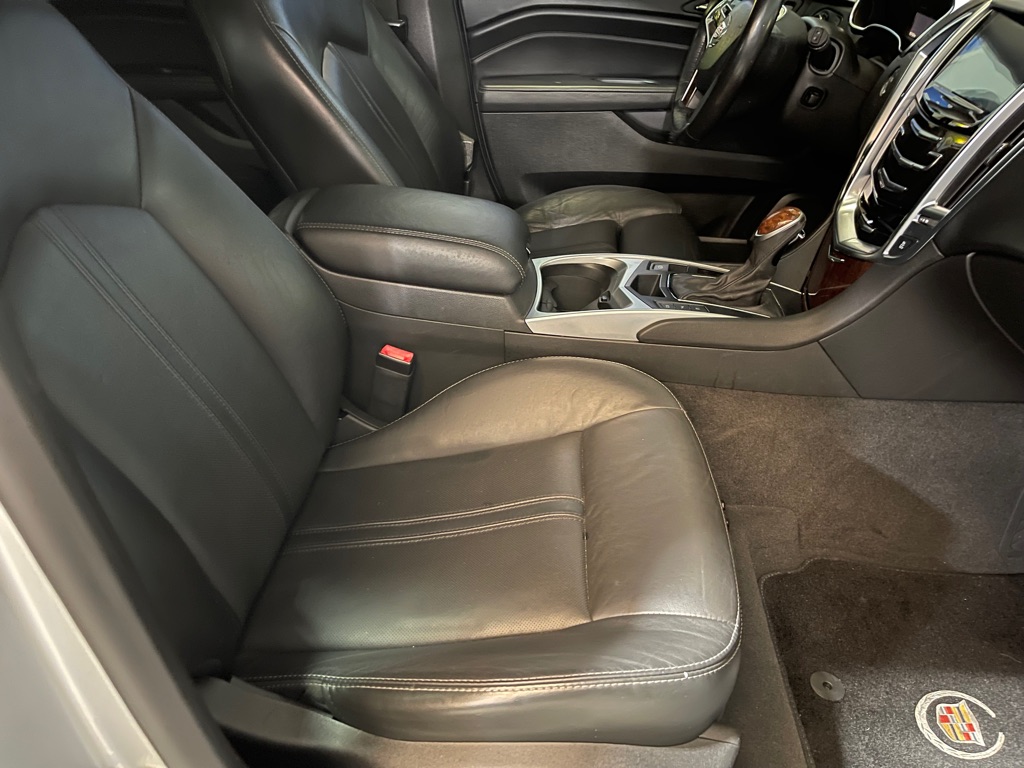 Photo 17 of this CADILLAC SRX