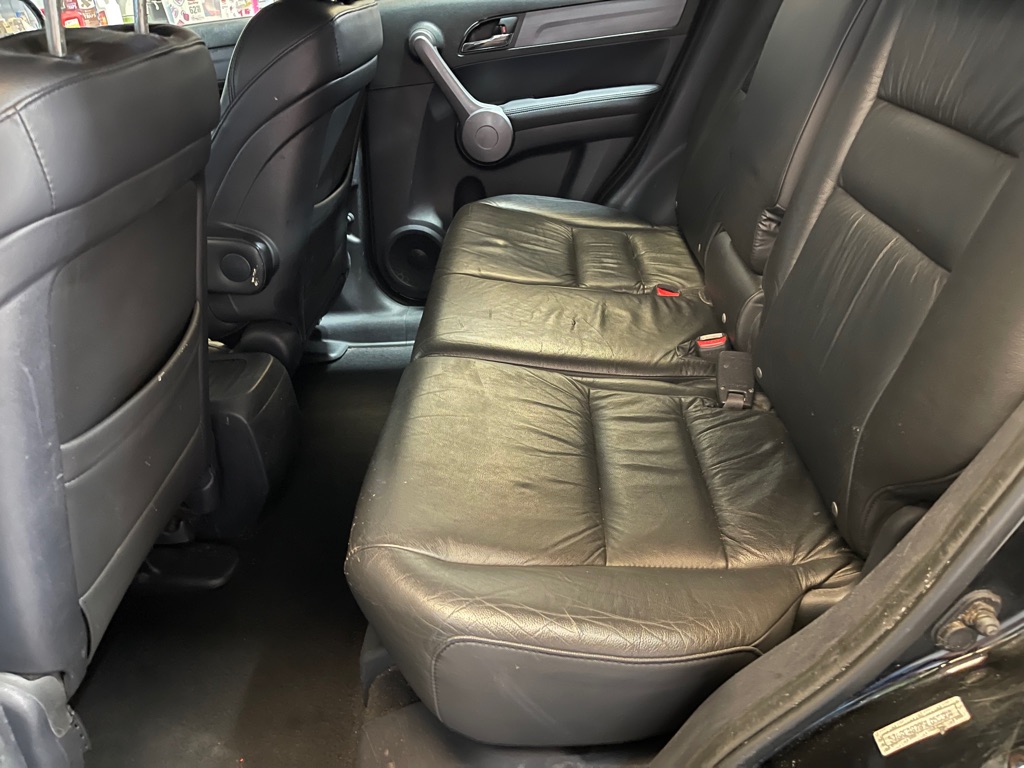 Photo 17 of this HONDA CR-V