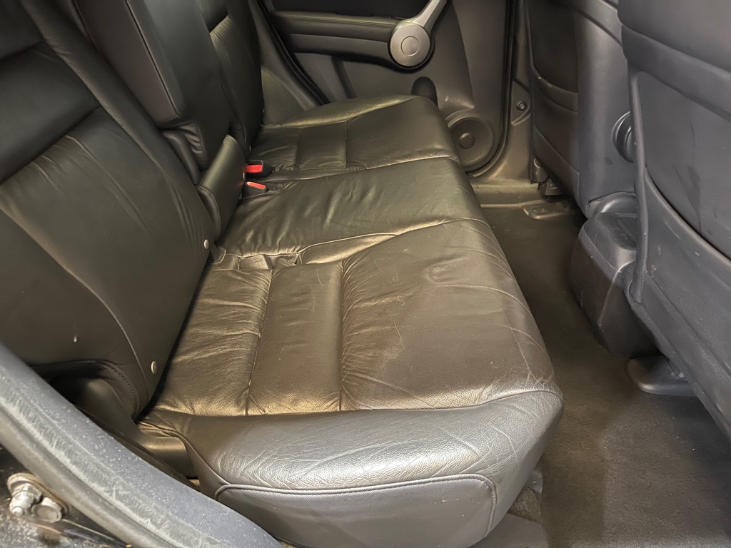Photo 18 of this HONDA CR-V