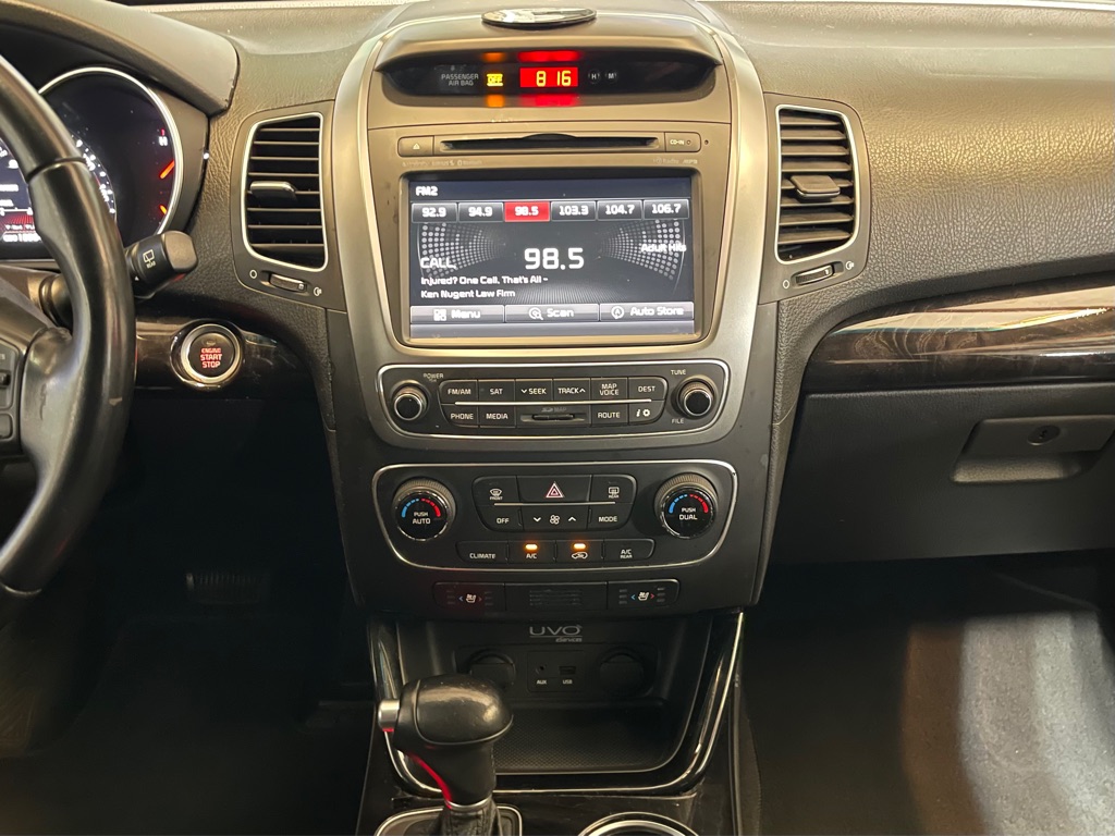 Photo 13 of this KIA SORENTO
