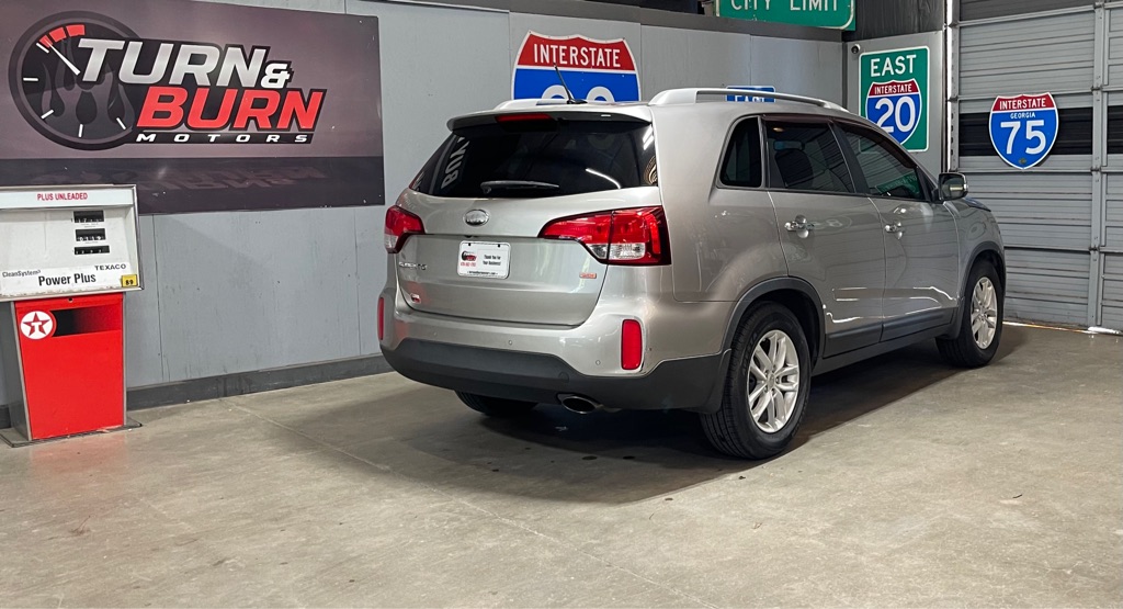 Photo 4 of this KIA SORENTO
