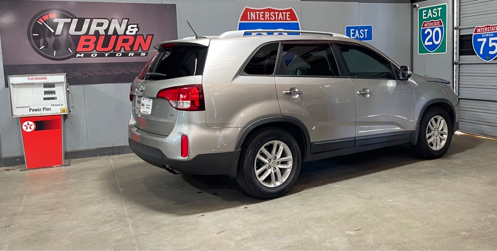 Photo 5 of this KIA SORENTO