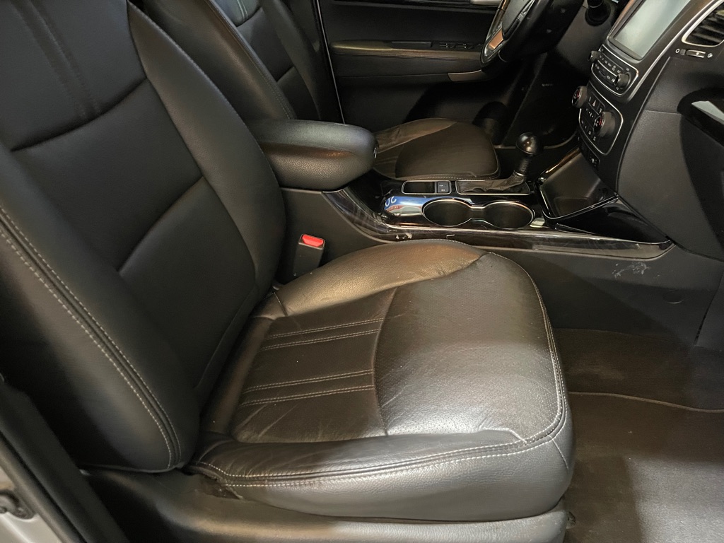 Photo 17 of this KIA SORENTO