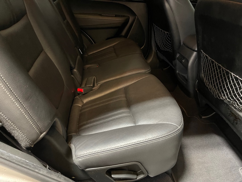Photo 19 of this KIA SORENTO