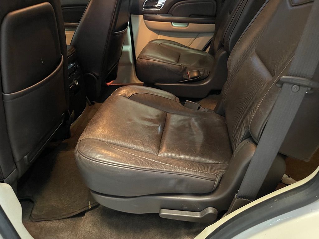 Photo 16 of this CADILLAC ESCALADE