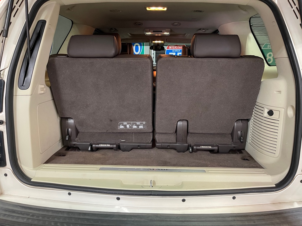 Photo 6 of this CADILLAC ESCALADE