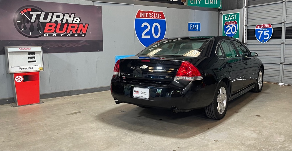 Photo 4 of this CHEVROLET IMPALA