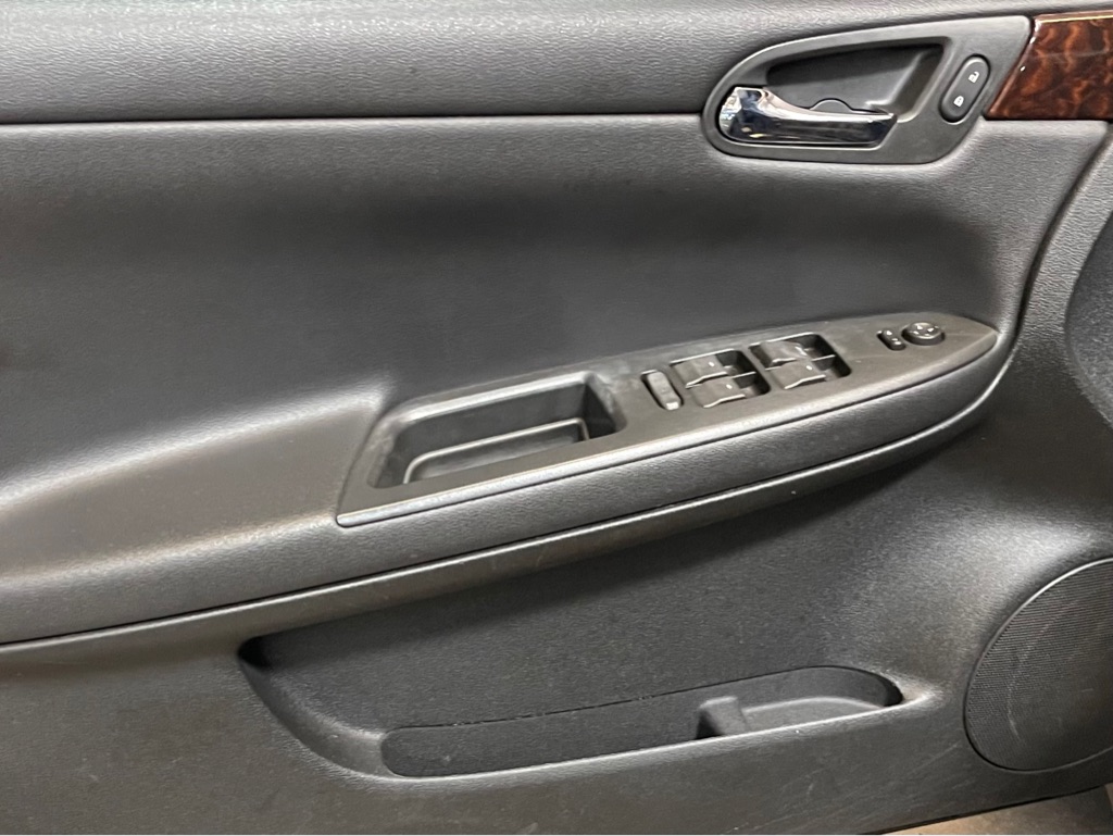 Photo 9 of this CHEVROLET IMPALA
