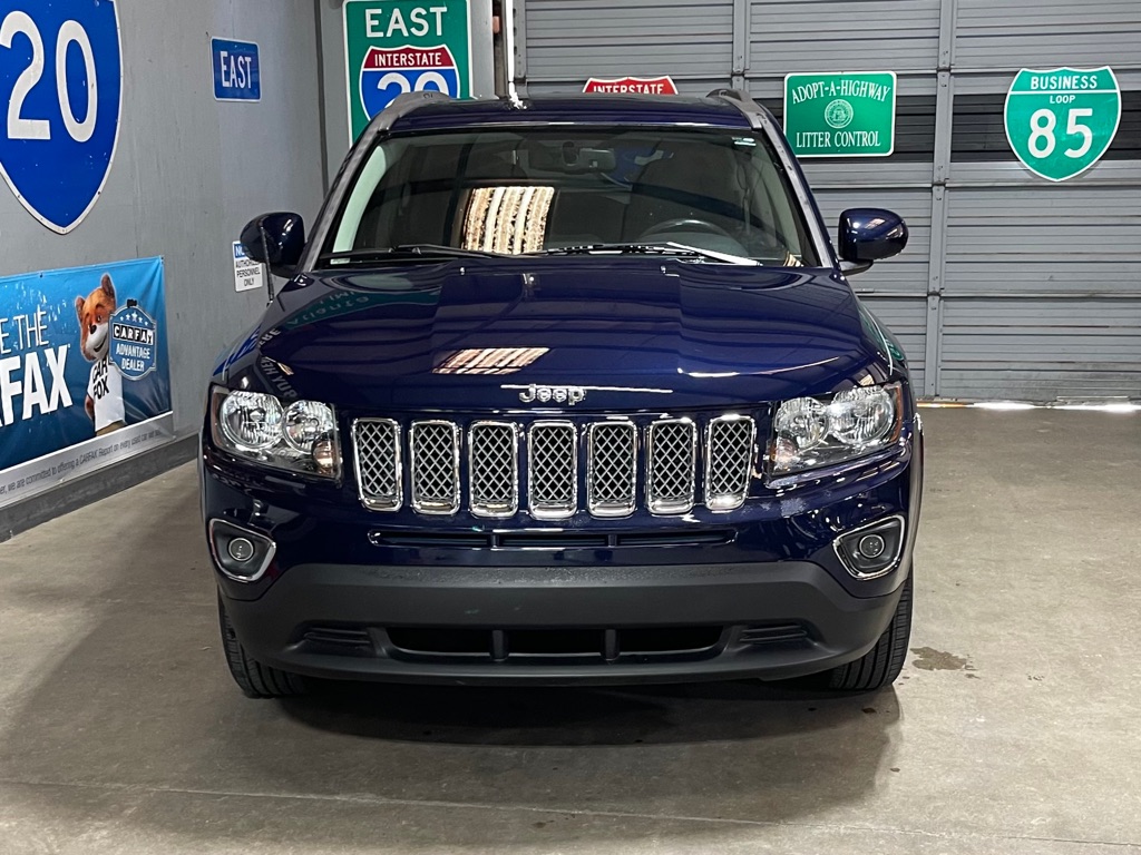 Photo 2 of this JEEP COMPASS